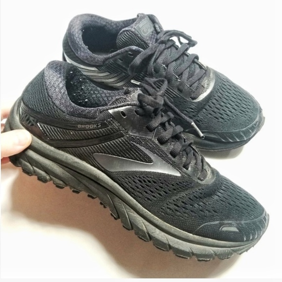 brooks adrenaline 18 black